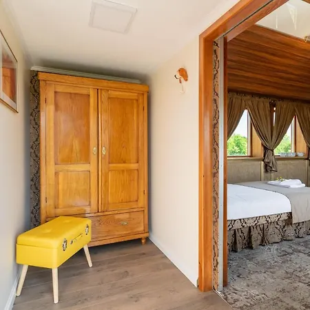 Stacja Galicja - W Pociagu Blisko Energylandia Aparthotel *