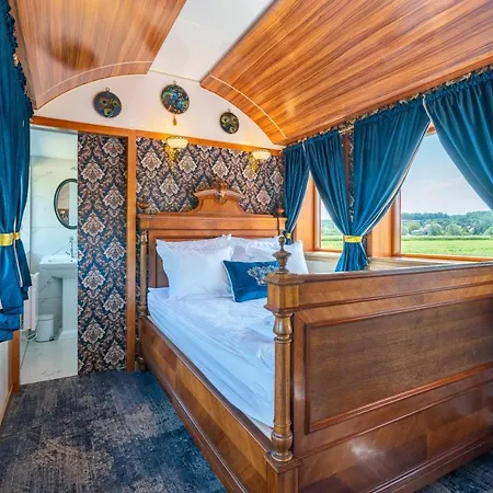Aparthotel Stacja Galicja - W Pociagu Blisko Energylandia *